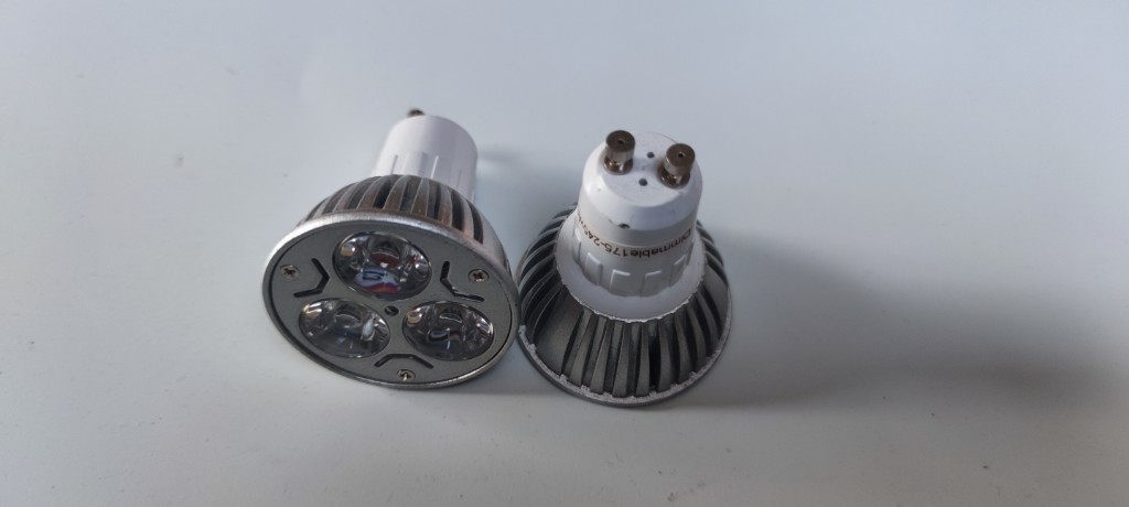 LED žárovky GU10